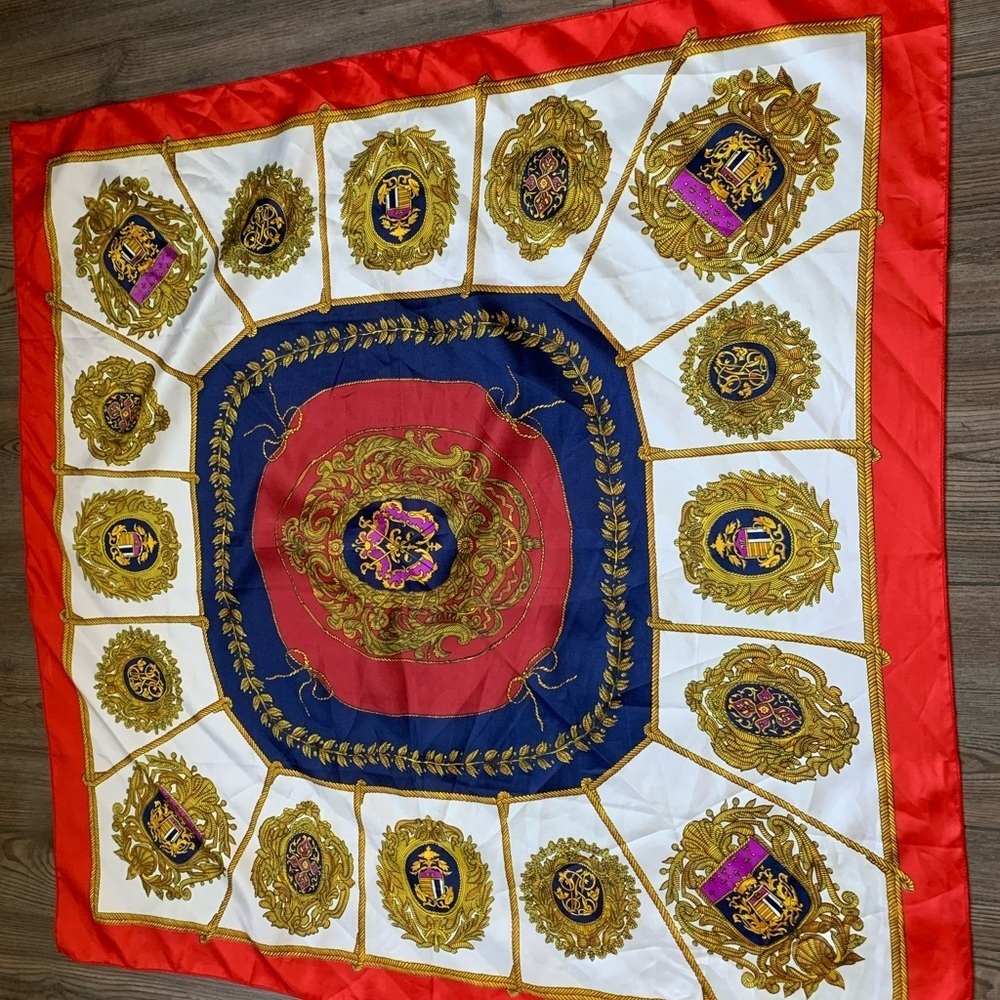 Scarf - Picture 4 of 5